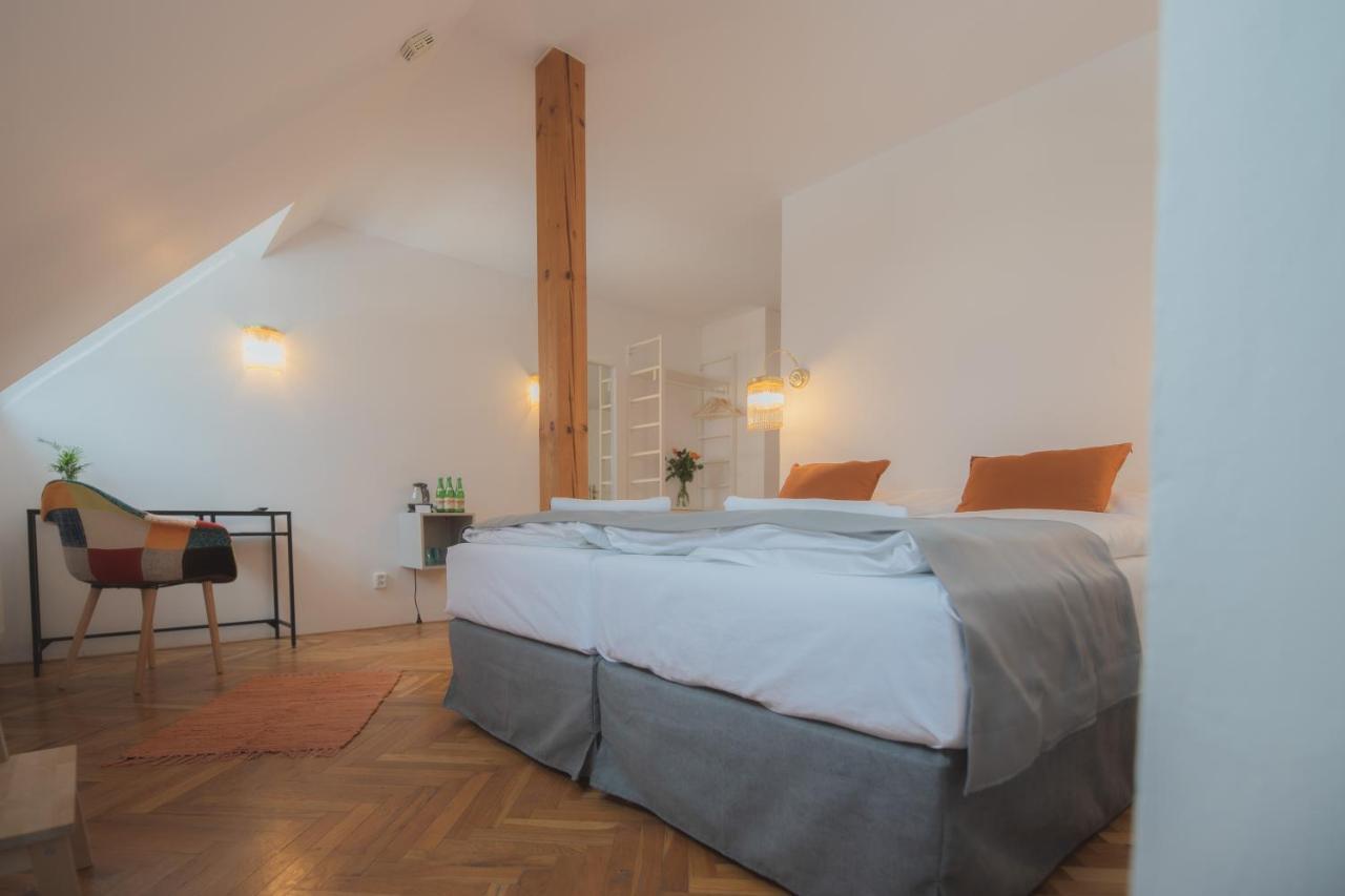 Hotel Petrin Jablonec nad Nisou Kültér fotó