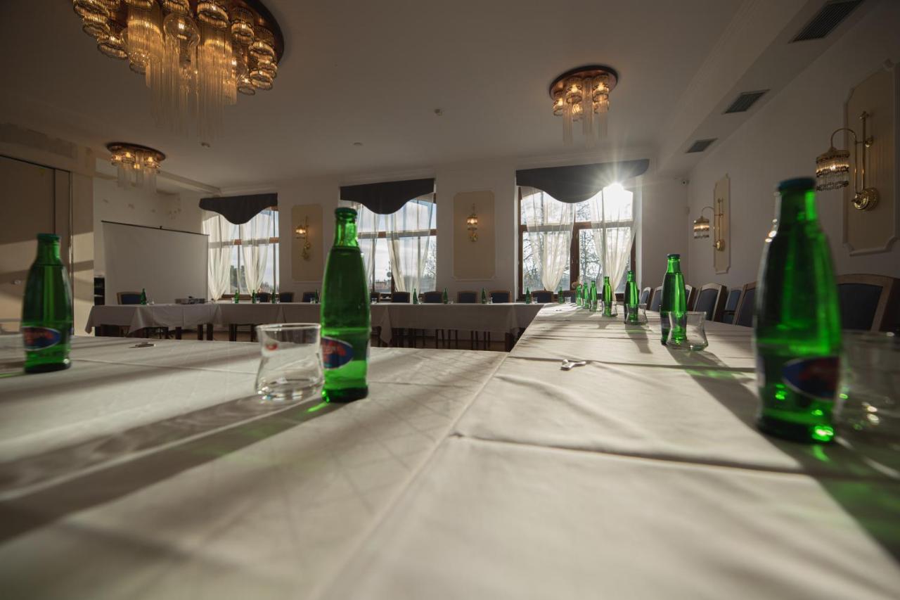Hotel Petrin Jablonec nad Nisou Kültér fotó